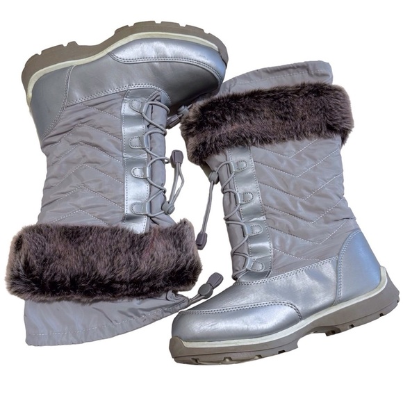 Lands End Faux Fur Quilted Snow Boots in Gray/Silver Size 3 - Picture 1 of 12